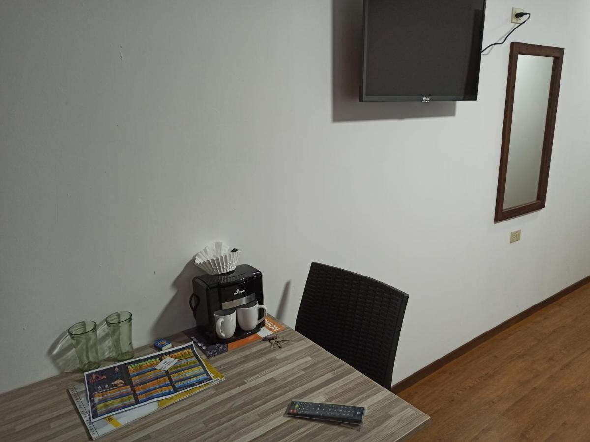 Habitaciones Alkimya Лоха Екстер'єр фото